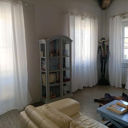 ヴィアレッジョ Casa Di Titta Vicino Al Mareヴィラ エクステリア 写真